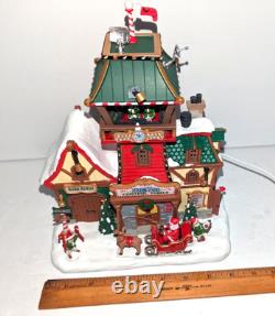 Lemax Santa's Wonderland Village NORTH POLE CONTROL TOWER With Adapter #25864