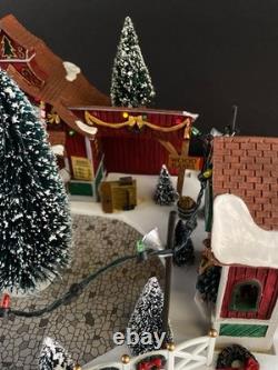 Lemax Village Collection North Pole Tree Lot 26271 Animated 2002 New