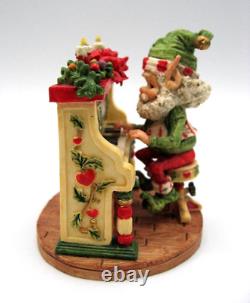 Lot of 7 Vintage ENESCO NORTH POLE VILLAGE Elves Santa's Workshop & BOXES 1986