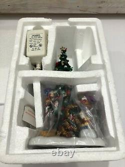 MIB Department 56 KRINGLE STREET TOWN TREE #56.56847 Excellent Condition