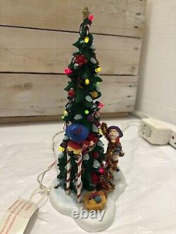 MIB Department 56 KRINGLE STREET TOWN TREE #56.56847 Excellent Condition