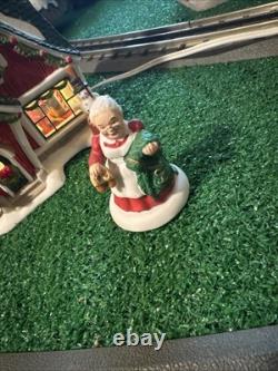 North Pole Home for the Holidays Department 56 North Pole Village NO BOX