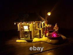 RARE Dept 56 55096 The Cocoa Stop Hot Chocolate Stand Campfire Christmas Village