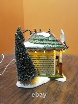 RARE Dept 56 55096 The Cocoa Stop Hot Chocolate Stand Campfire Christmas Village
