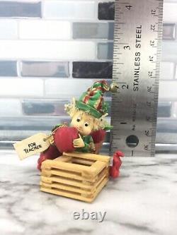 RARE Enesco THE NORTH POLE VILLAGE WINKIE Elf 869708 1994 SANDY ZIMNICKI TEACHER