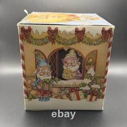 Ramblin' Santa 1990 Enesco North Pole Village #564451 Action Musical Zimnicki