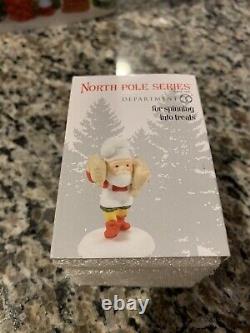 Rare Department 56 North Pole Polar Pizza & Set Of Pizza Santas