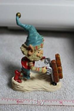 Rare (enesco) The North Pole Village Fronsie The Elf 1992 (sandi Zimnicki)