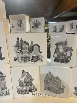 The Heritage Village Collection North Pole Series Lot Of 15 Plus Accessories D56