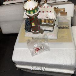 Thomas Kinkade North Pole Village Collection Lot Of 7 Working Santa