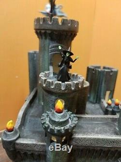 VIDEO! Dept 56 59352 The Wizard of Oz Wicked Witch West Castle Animated Village