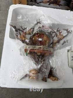 VINTAGE NEW Dept 56 North Pole Woods Reindeer Care & Repair # 56.56882