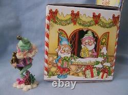 Vintage 1994 Enesco The North Pole Village Elf Figurine SNOOZLES with Box 861987