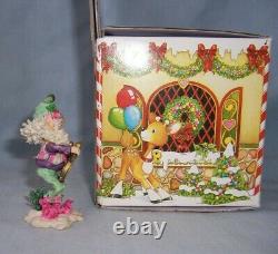 Vintage 1994 Enesco The North Pole Village Elf Figurine SNOOZLES with Box 861987