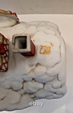 Vintage Enesco North Pole Village The Station Musical withNight Light Zimnicki