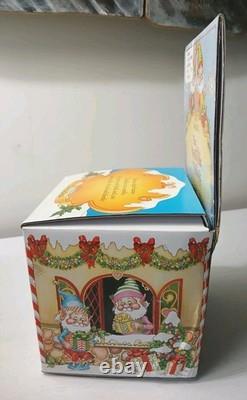 Vintage Enesco North Pole Village Twiddles Elf Figurine 1994 New Old Stock RARE