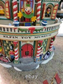 Vtg Dept 56 #56959 North Pole Series ELFIN TOY MUSEUM Ltd Ed 1876/10,000 VIDEO